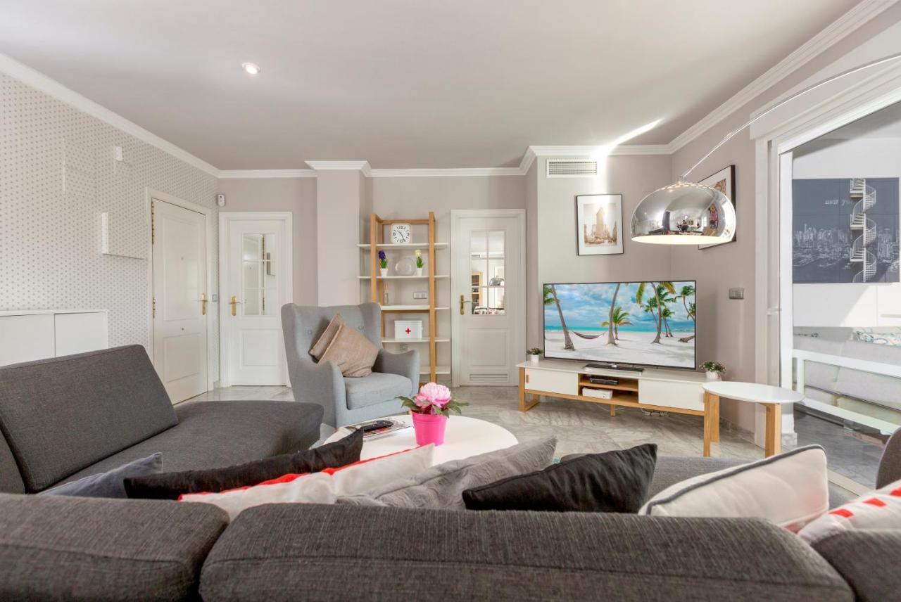 4 Bedroom Apartment In Puerto Banus 150 Meters From The Beach Marbella Exteriör bild