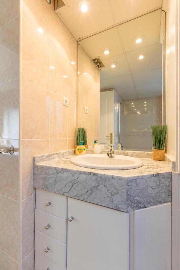 4 Bedroom Apartment In Puerto Banus 150 Meters From The Beach Marbella Exteriör bild